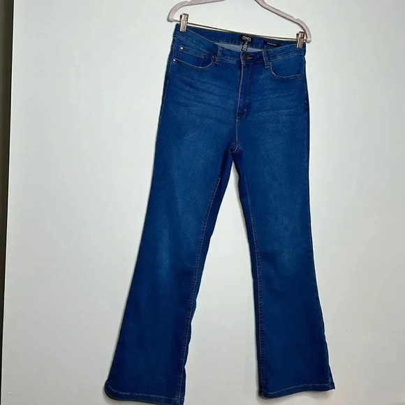 Jones NY Flare Leg Jeans - Picture 1 of 9